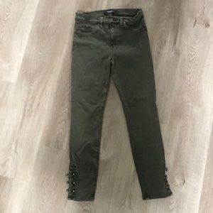 Hudson Los Angeles Nico Mid-Rise Super Skinny Jean, green, ankle detail, size 27